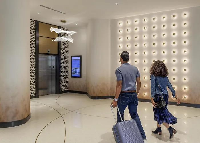 Hyatt Centric Chicago Ohare 4*