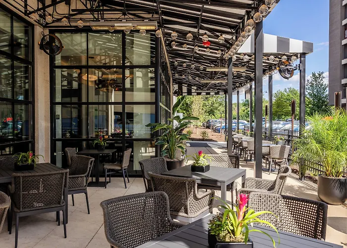 Hyatt Centric Chicago Ohare 4*